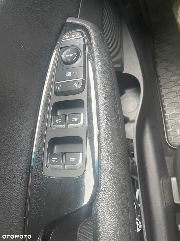 Kia Optima - 9