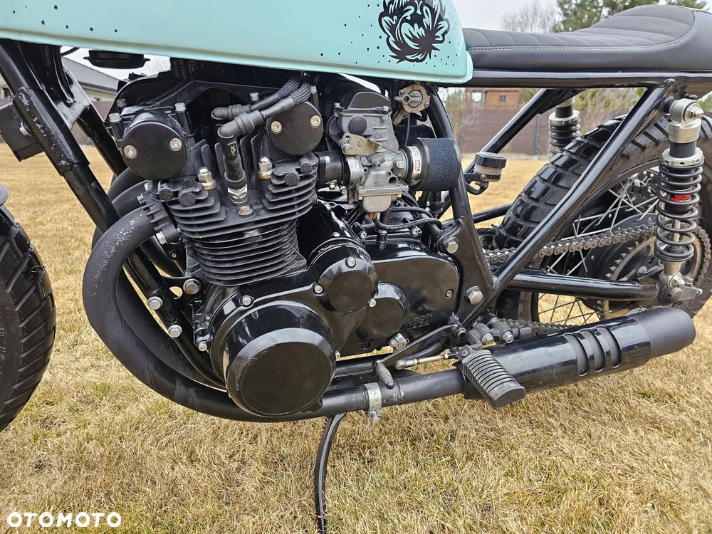 Suzuki GS - 8