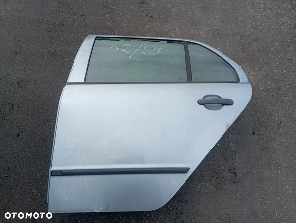 DRZWI LEWY TYŁ HB

 SKODA
 FABIA I