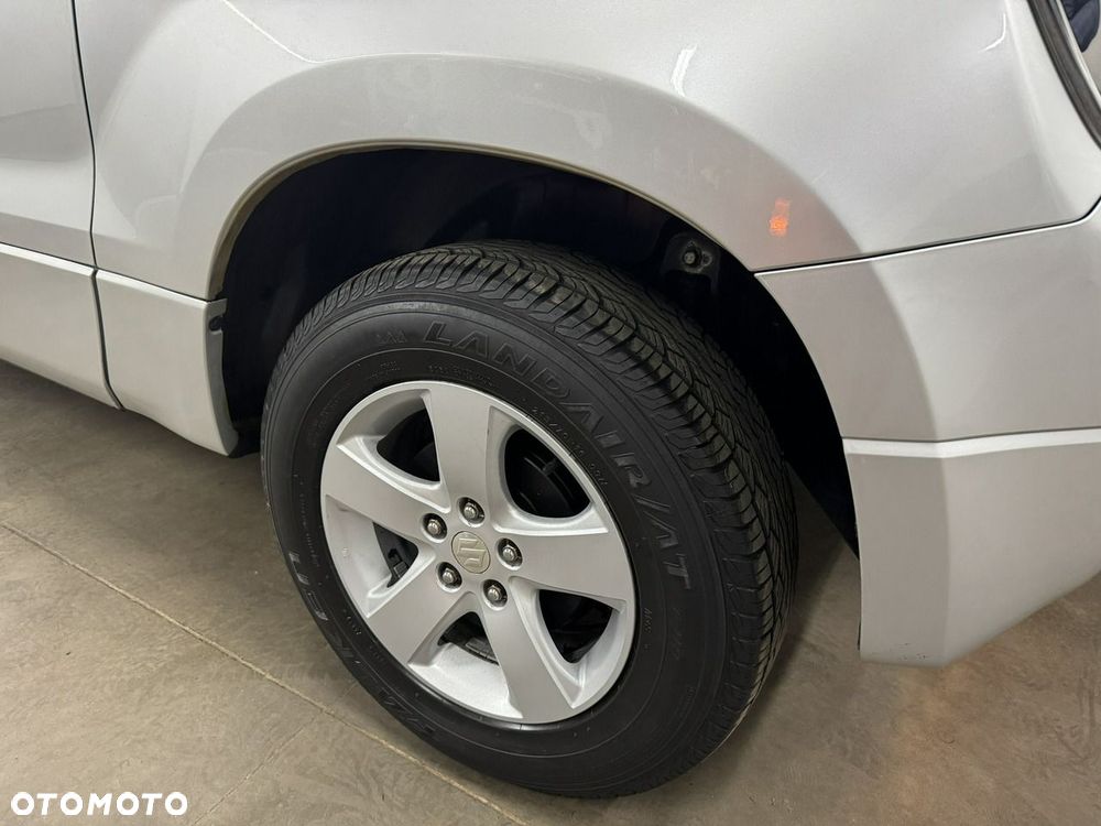 Suzuki Grand Vitara - 35