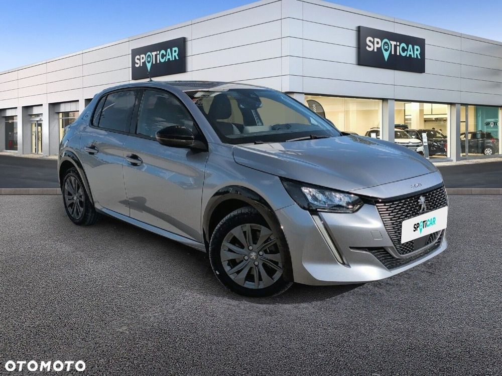 Peugeot 208 - 4
