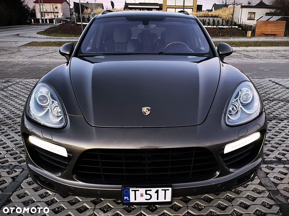 Porsche Cayenne Turbo - 7