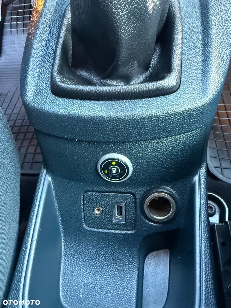 Ford Fiesta 1.4 Titanium - 27