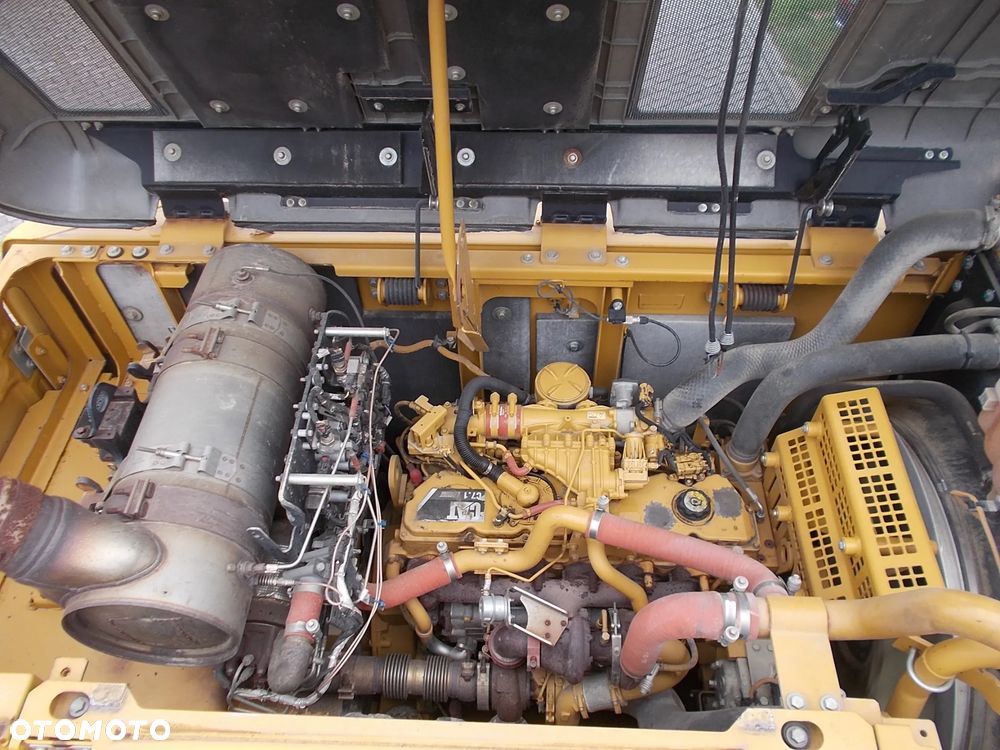 Caterpillar 324E - 17