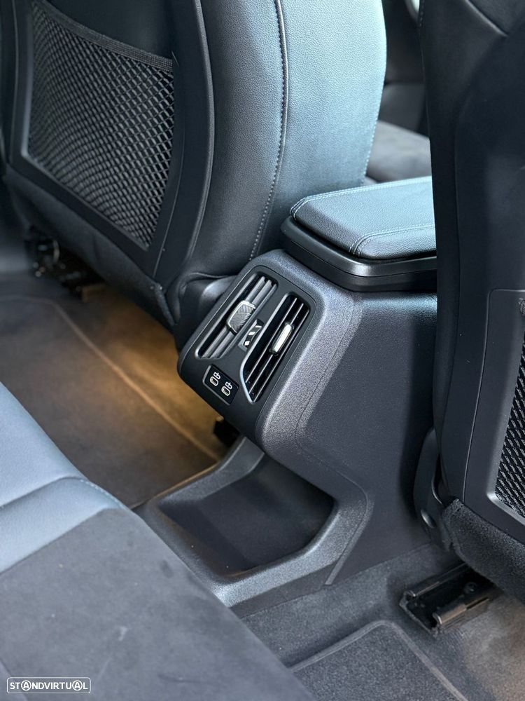 BMW iX1 xDrive30 M Sport Pack - 9