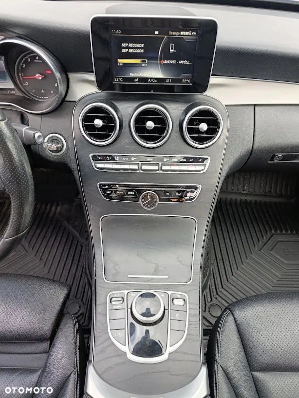 Mercedes-Benz Klasa C 300 9G-TRONIC - 20