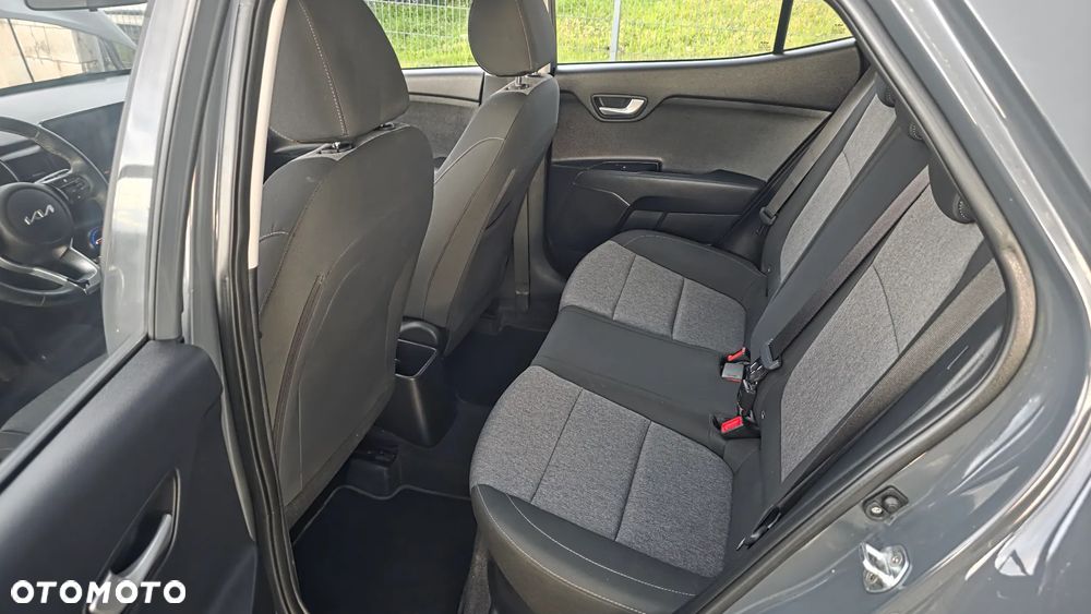 Kia Stonic - 8
