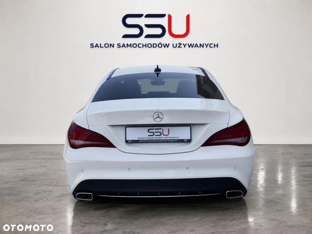 Mercedes-Benz CLA 180 Urban - 14