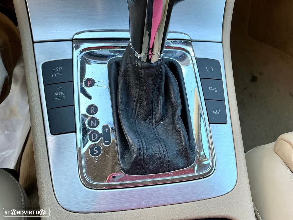 VW Passat 2.0 TDI Highline DSG - 6