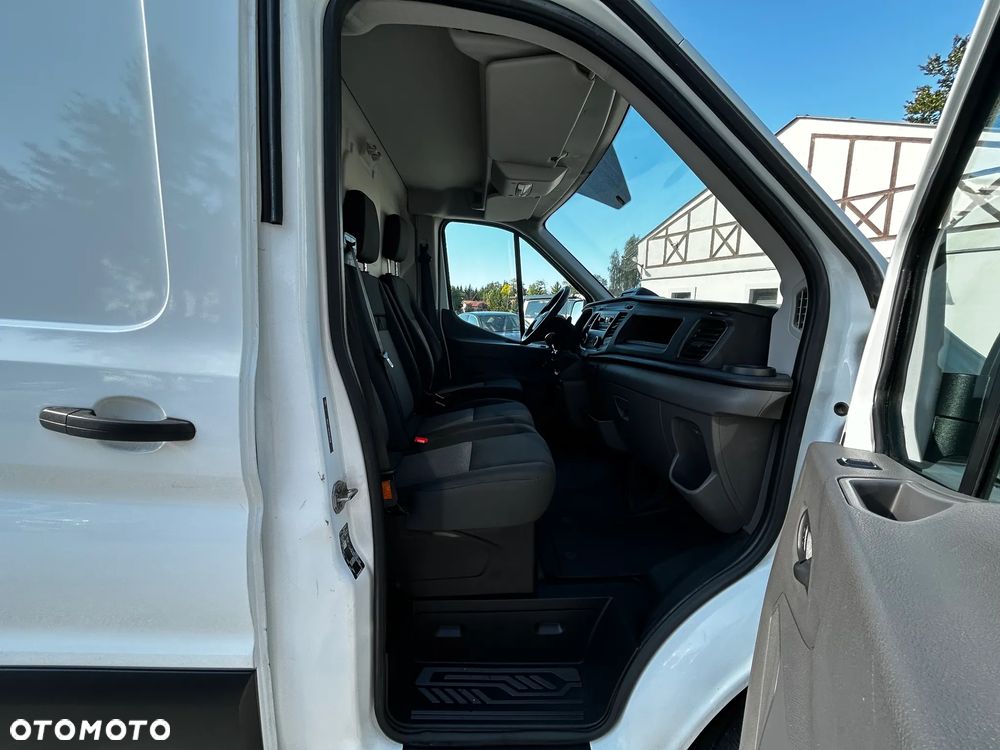 Ford Transit - 12