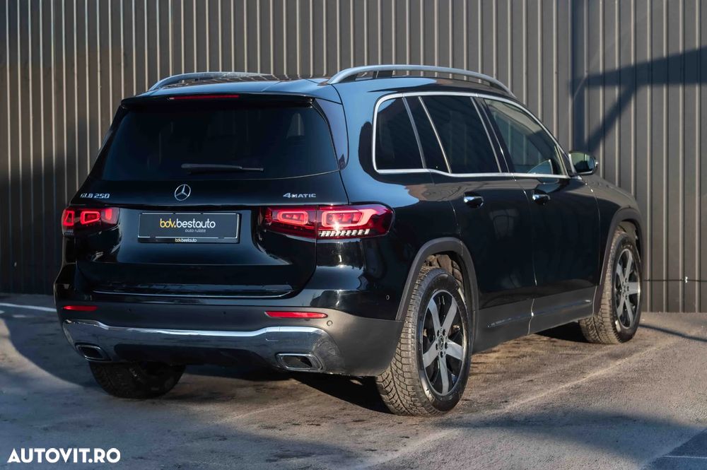 Mercedes-Benz GLB 250 4MATIC Aut. - 22