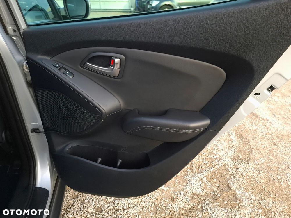 Hyundai ix35 2.0 2WD Style - 23