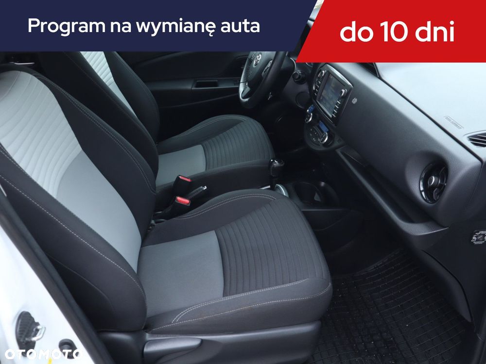Toyota Yaris - 11