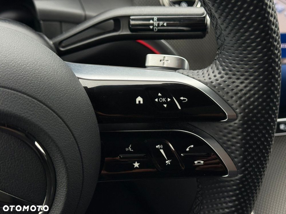 Mercedes-Benz GLC - 21