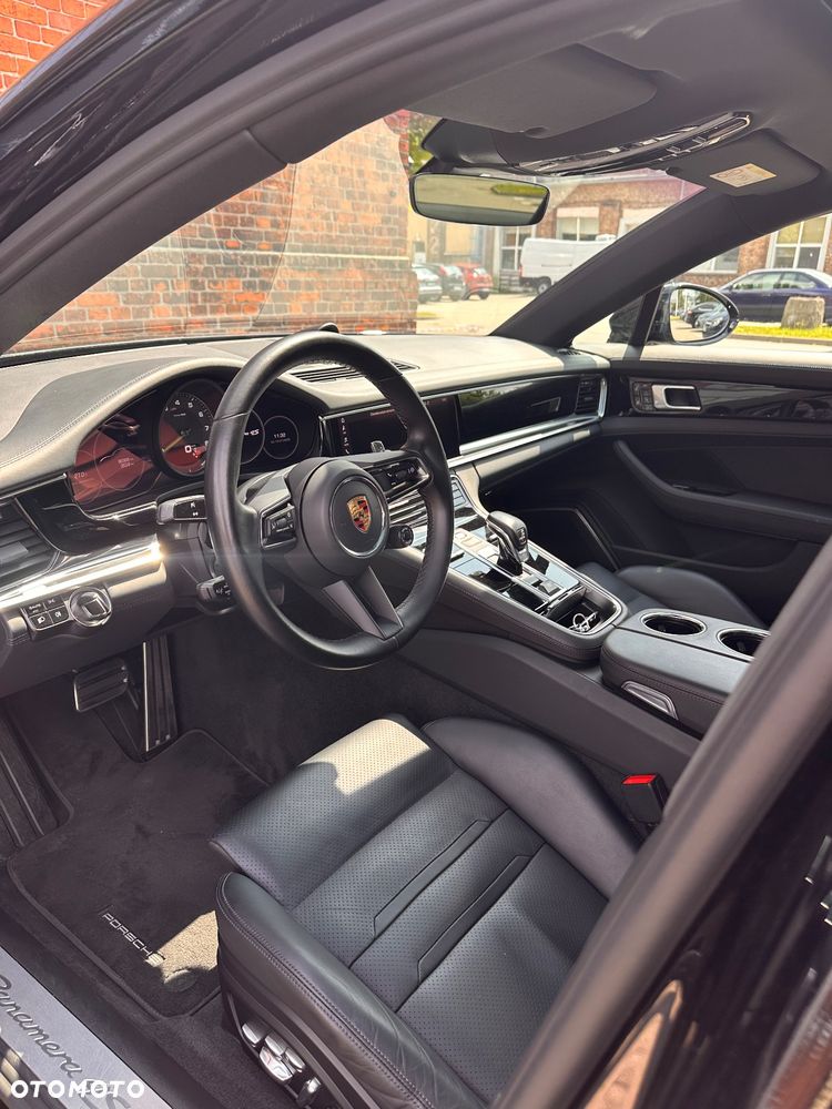 Porsche Panamera 4S - 11