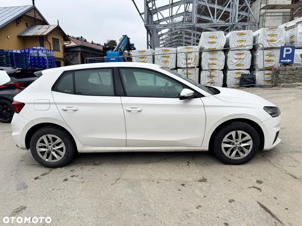 Skoda Fabia 1.0 TSI Ambition - 4