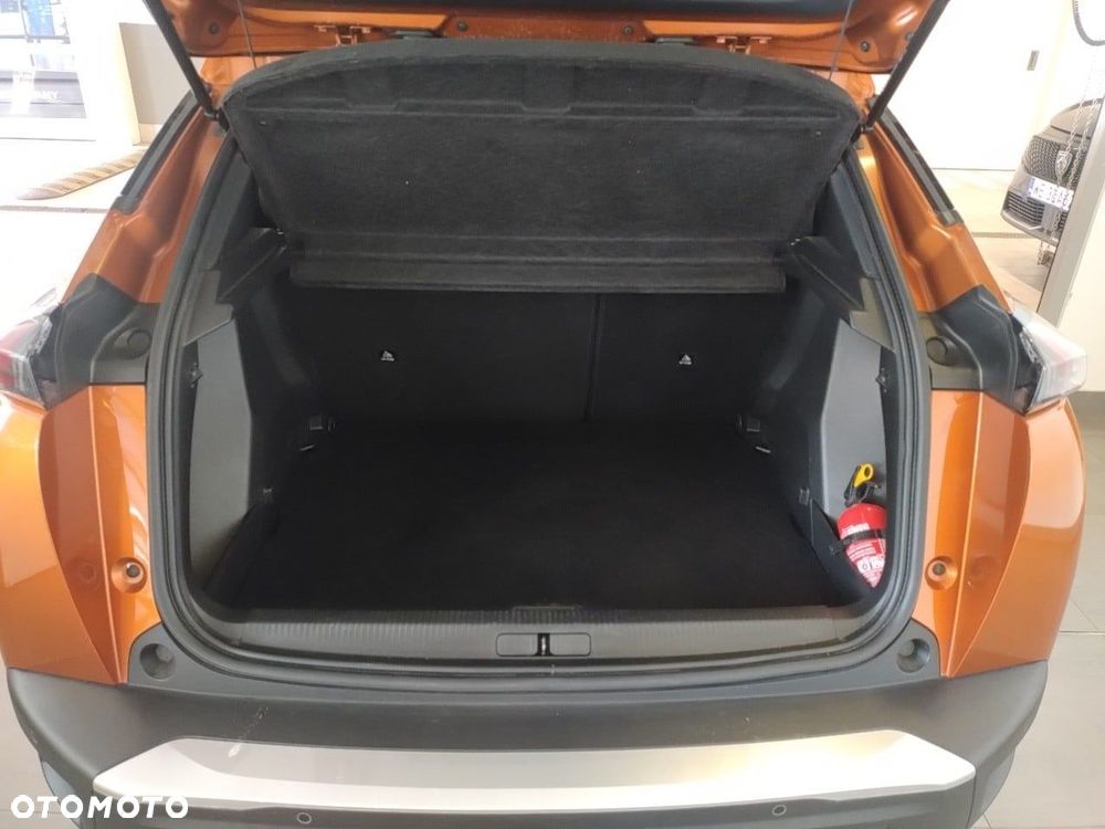 Peugeot 2008 1.2 PureTech Active Pack S&S EAT8 - 6