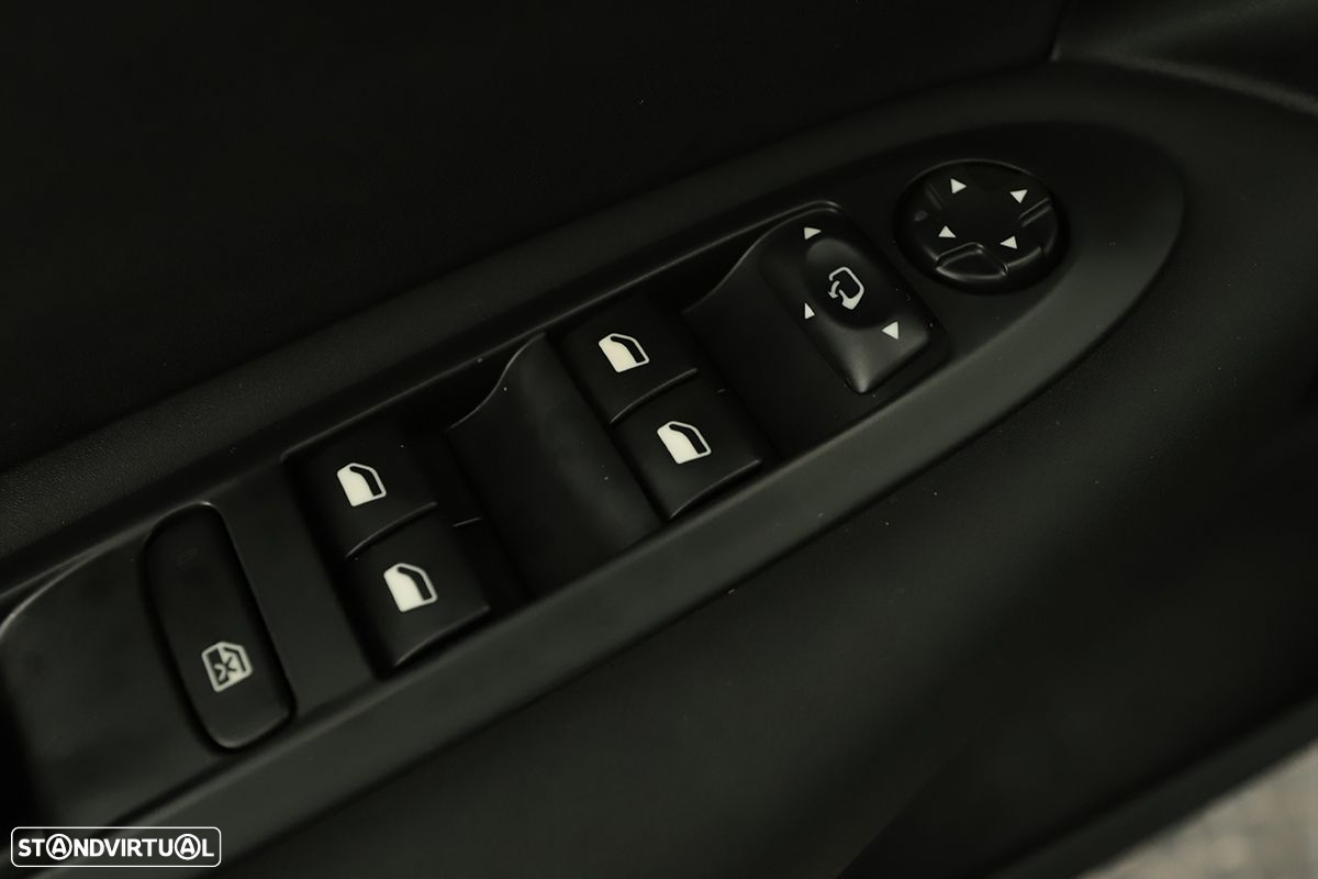 Citroën C4 1.2 PureTech Feel - 20