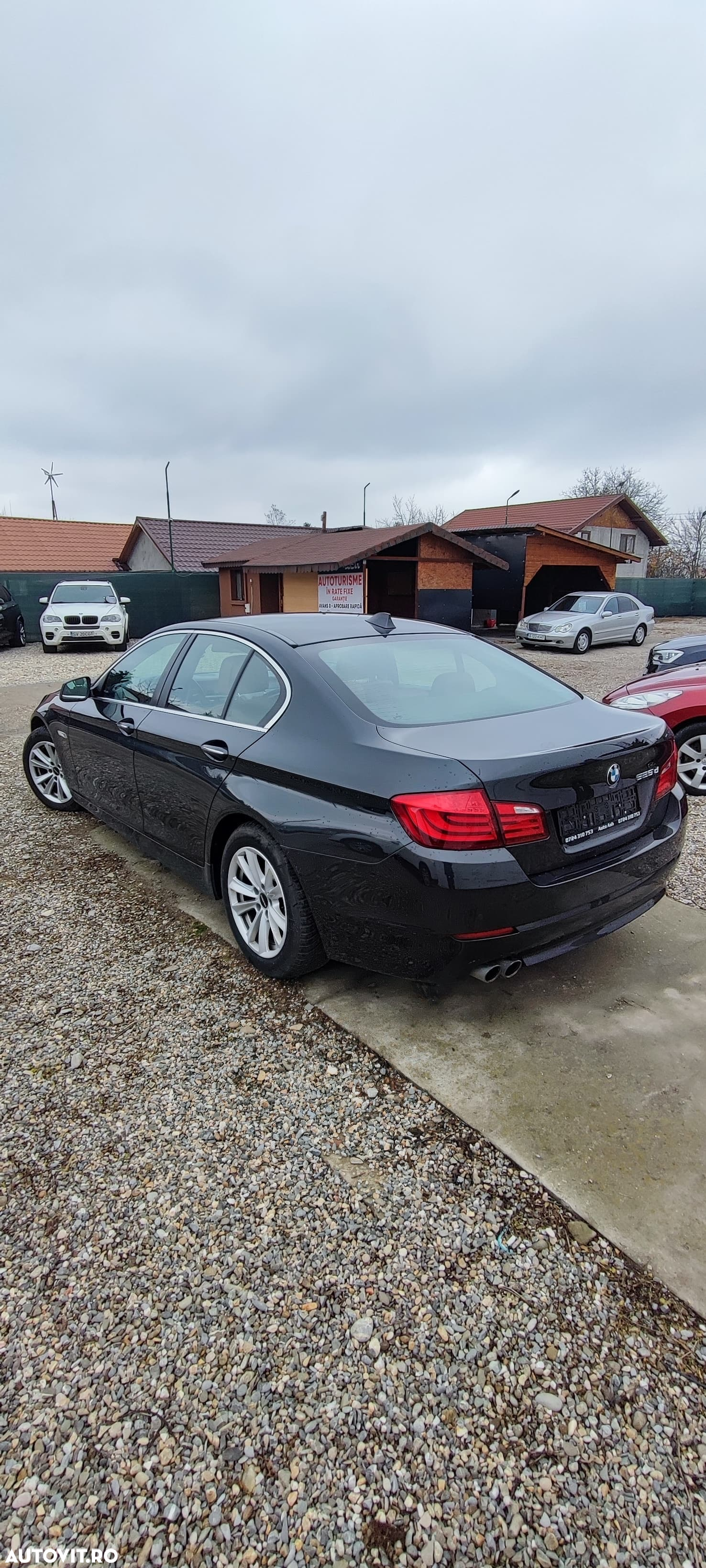 BMW Seria 5 525d xDrive AT - 3