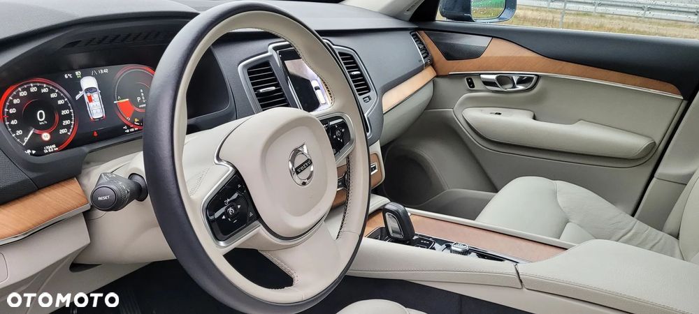 Volvo XC 90 T8 AWD Twin Engine Geartronic Inscription - 6