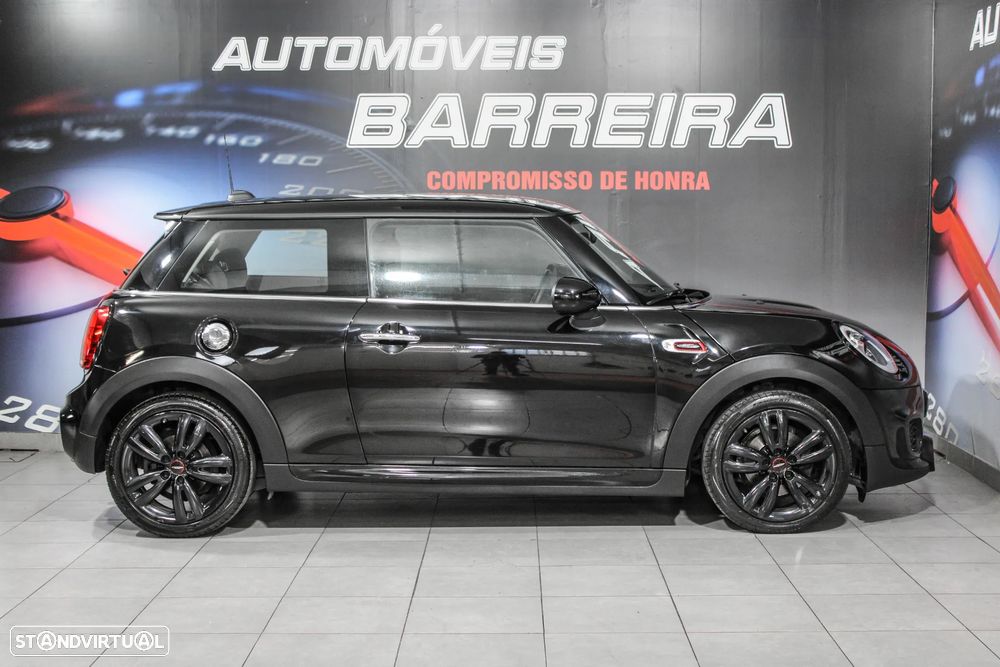 MINI 3 Portas One D - 10
