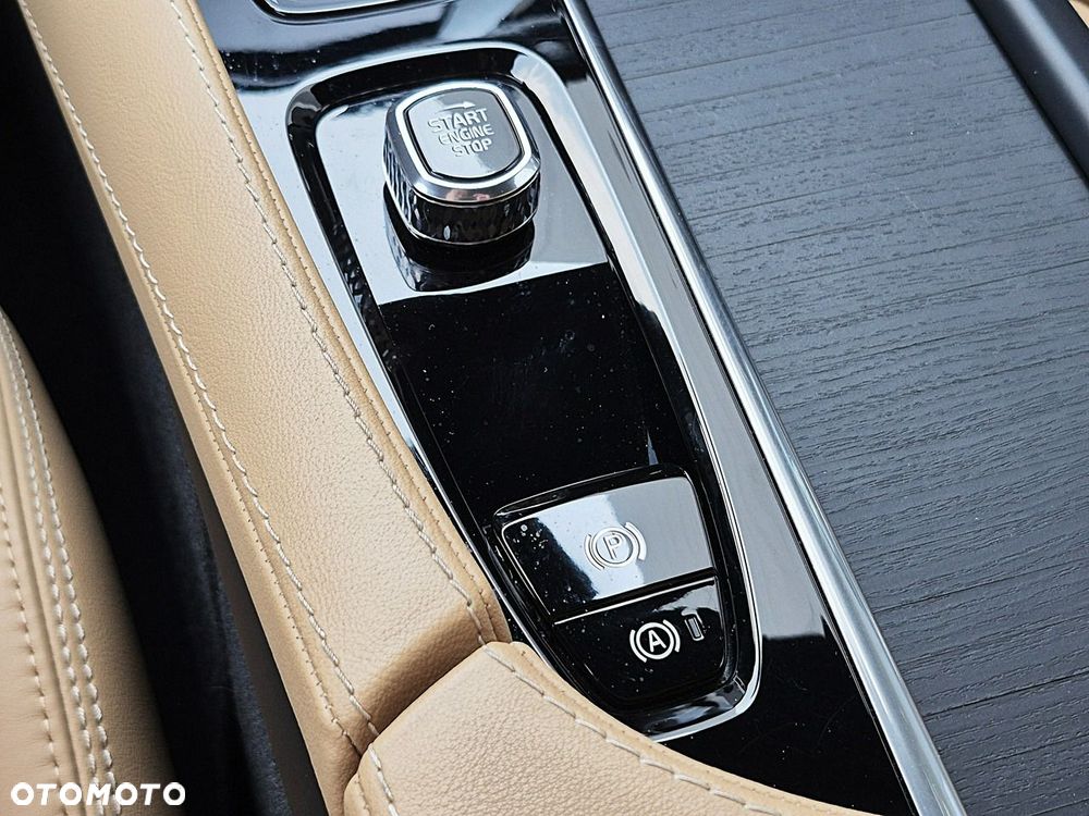 Volvo XC 90 B5 D AWD Inscription - 40