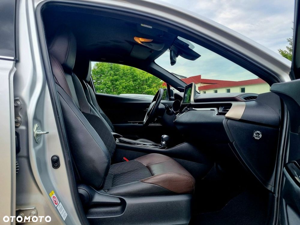 Toyota C-HR 1.8 Hybrid Prestige - 11
