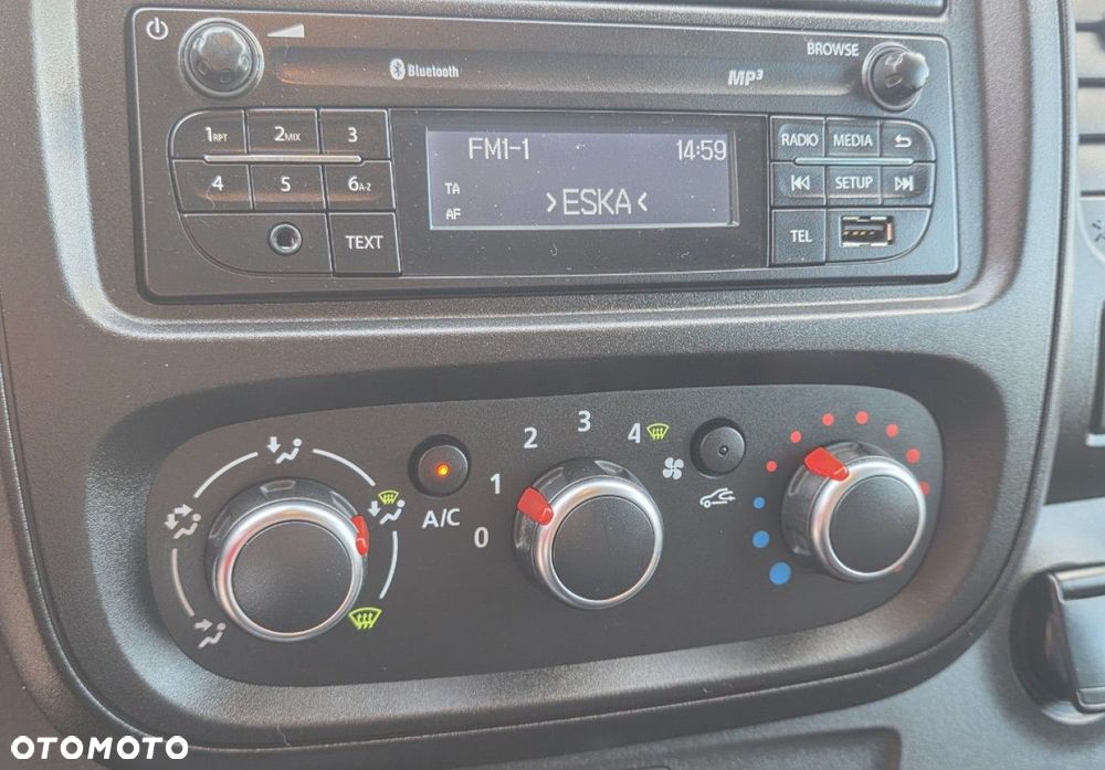 Renault Trafic - 17