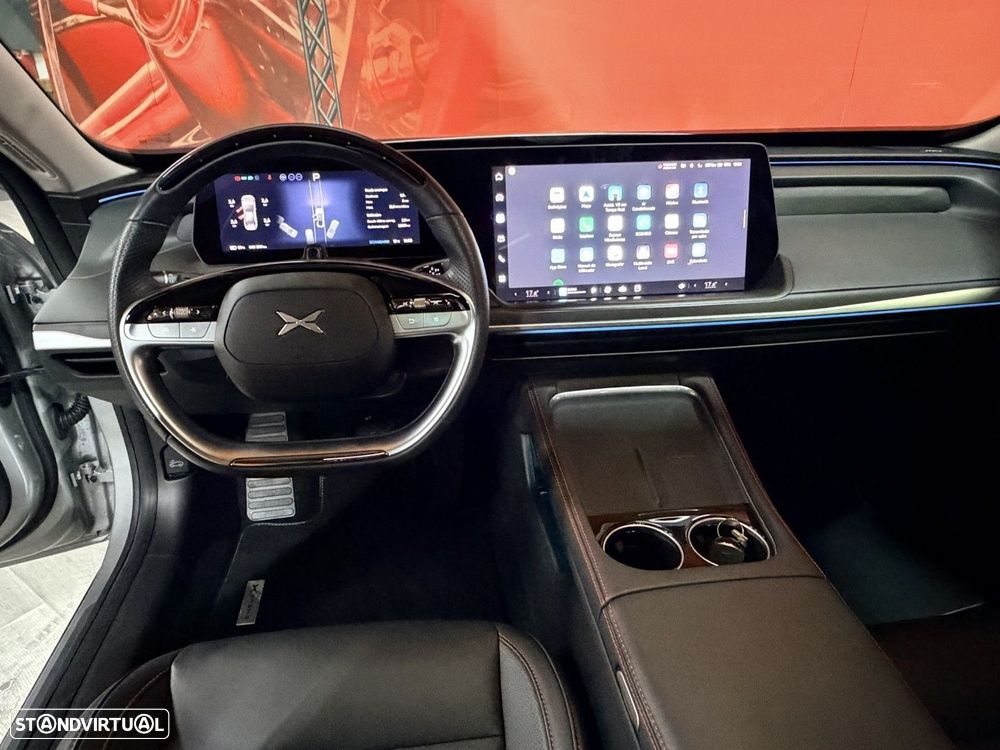 Xpeng P7i 86.2 kWh Long Range - 11