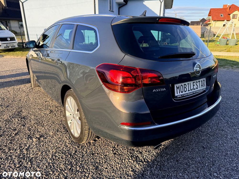 Opel Astra 1.4 Turbo Cosmo - 36