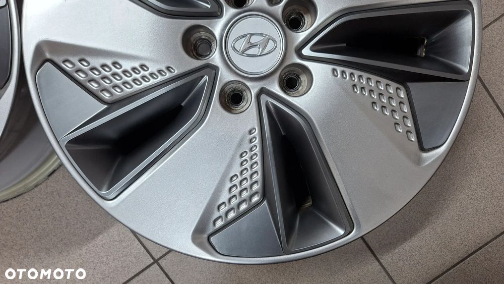 Felgi Aluminiowe 17 Hyundai Kona 5x114.3 ET 50 - 6