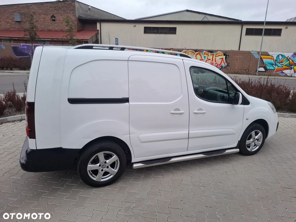 Peugeot Partner LONG 1.6HDI 3OSOBOWY KLIMA NAVI - 9