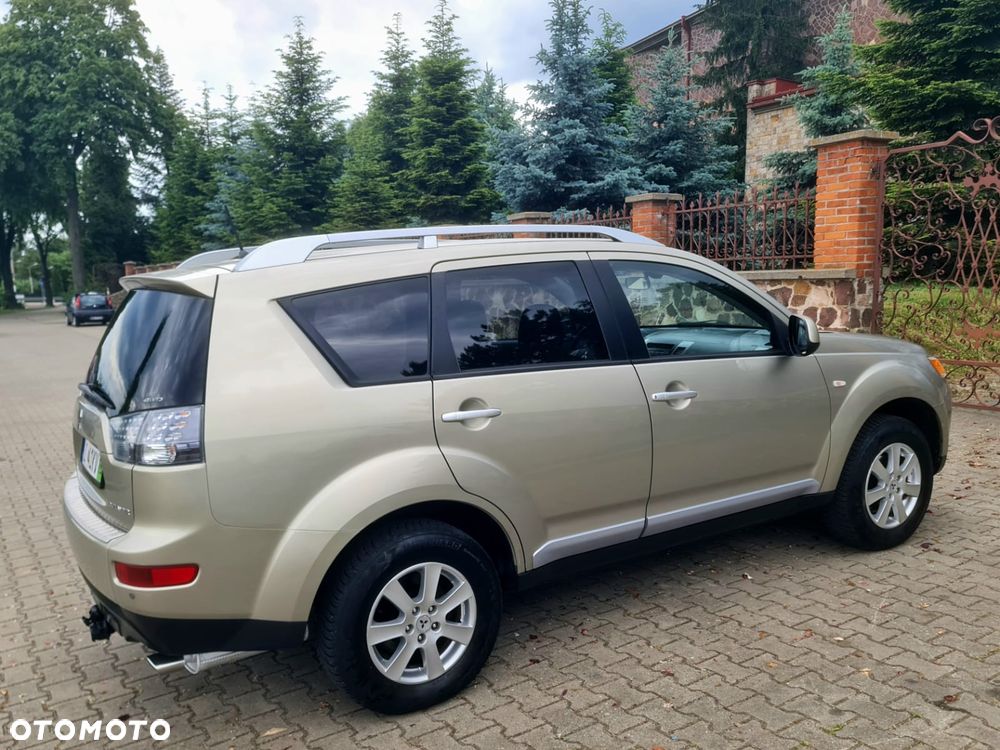 Mitsubishi Outlander 2.4 4WD Invite - 12