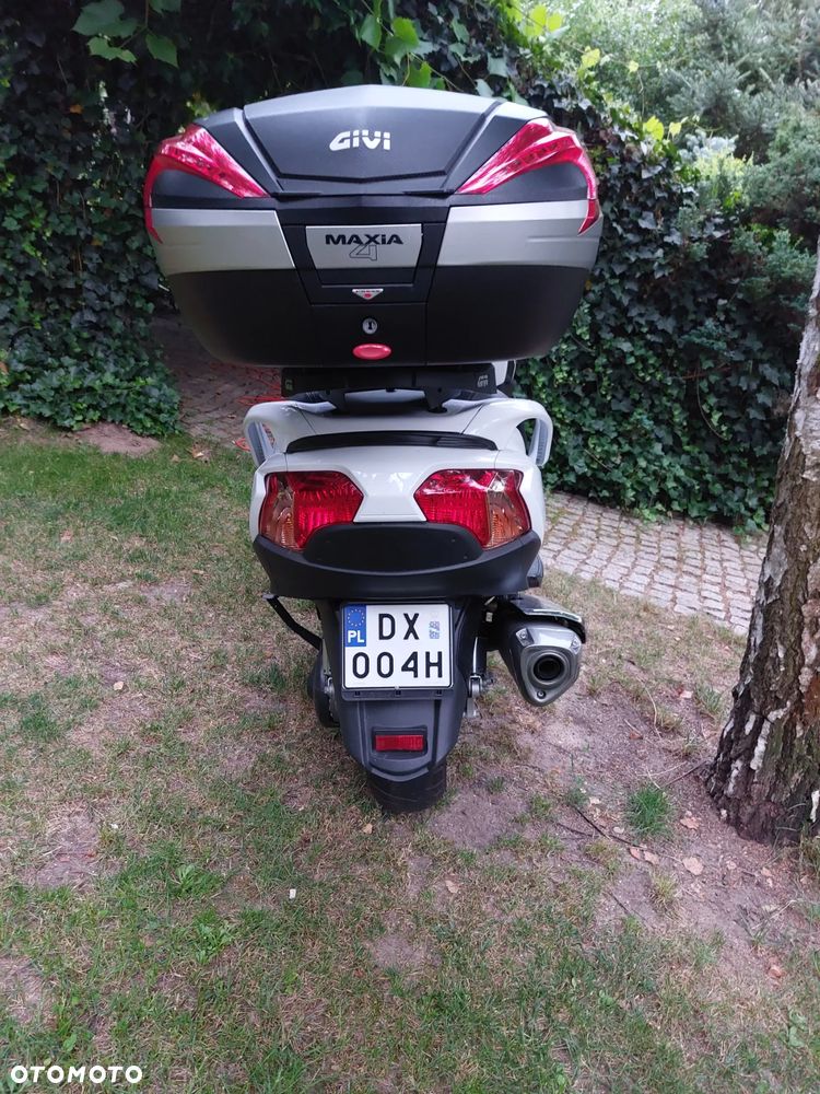 Suzuki Burgman - 8