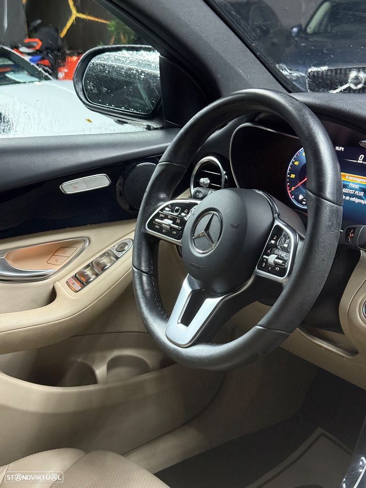 Mercedes-Benz GLC 300 e Coupe 4Matic 9G-TRONIC Avantgarde Advanced - 4