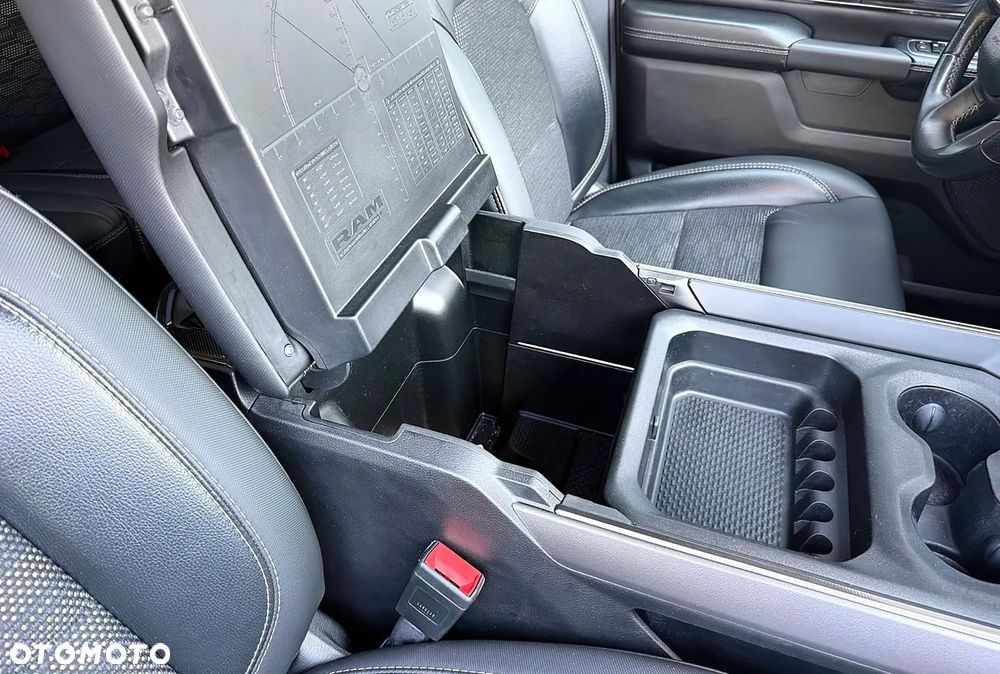 RAM 1500 Crew Cab Limited - 9