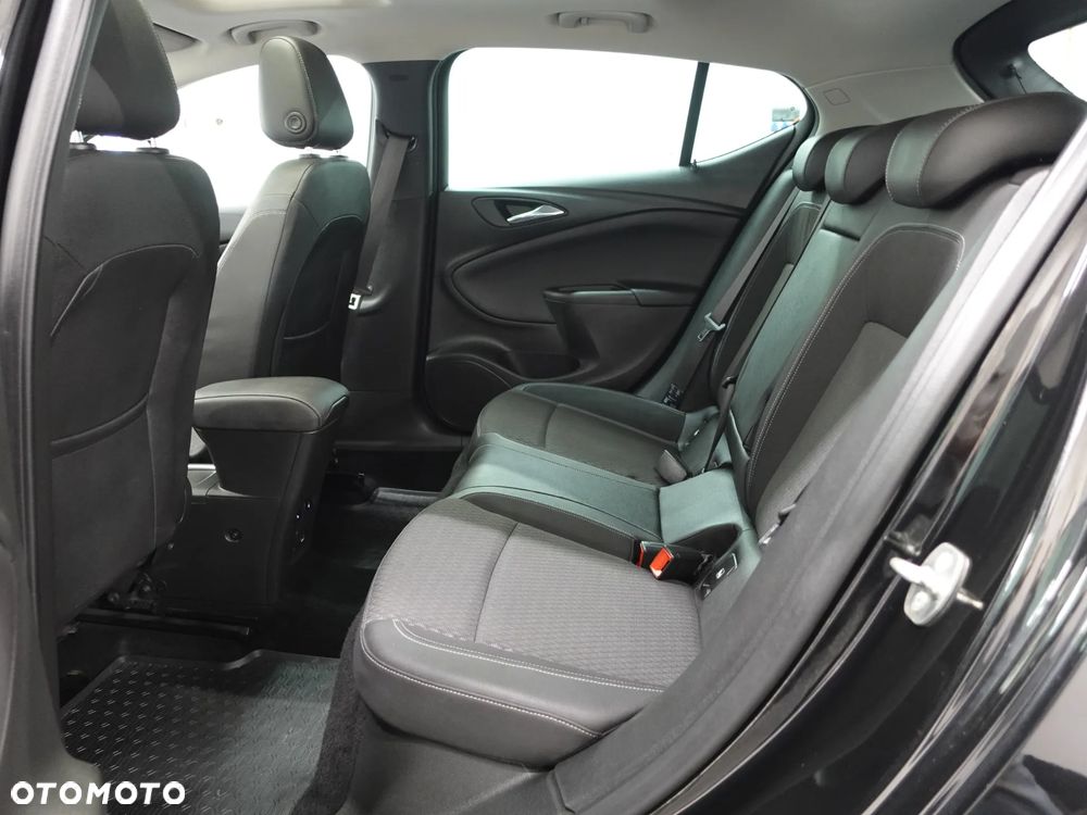 Opel Astra 1.6 BiTurbo D (CDTI) Start/Stop Innovation - 25