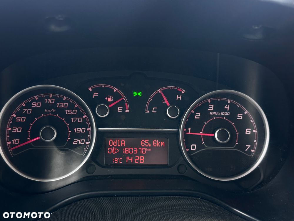 Fiat Doblo - 17