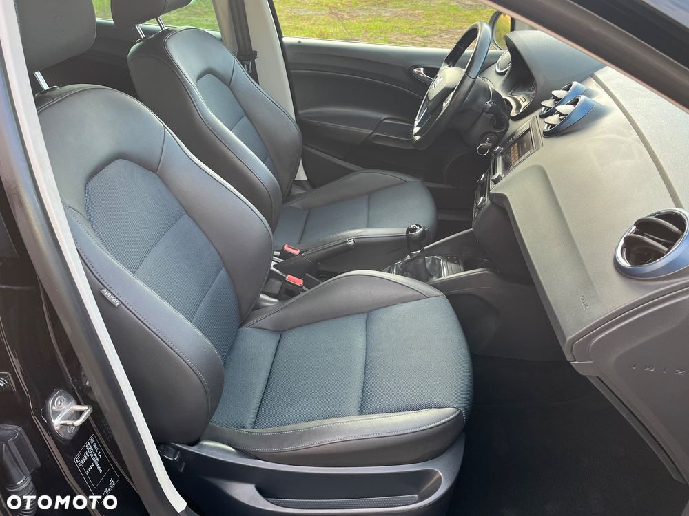 Seat Ibiza 1.2 TSI CONNECT - 30