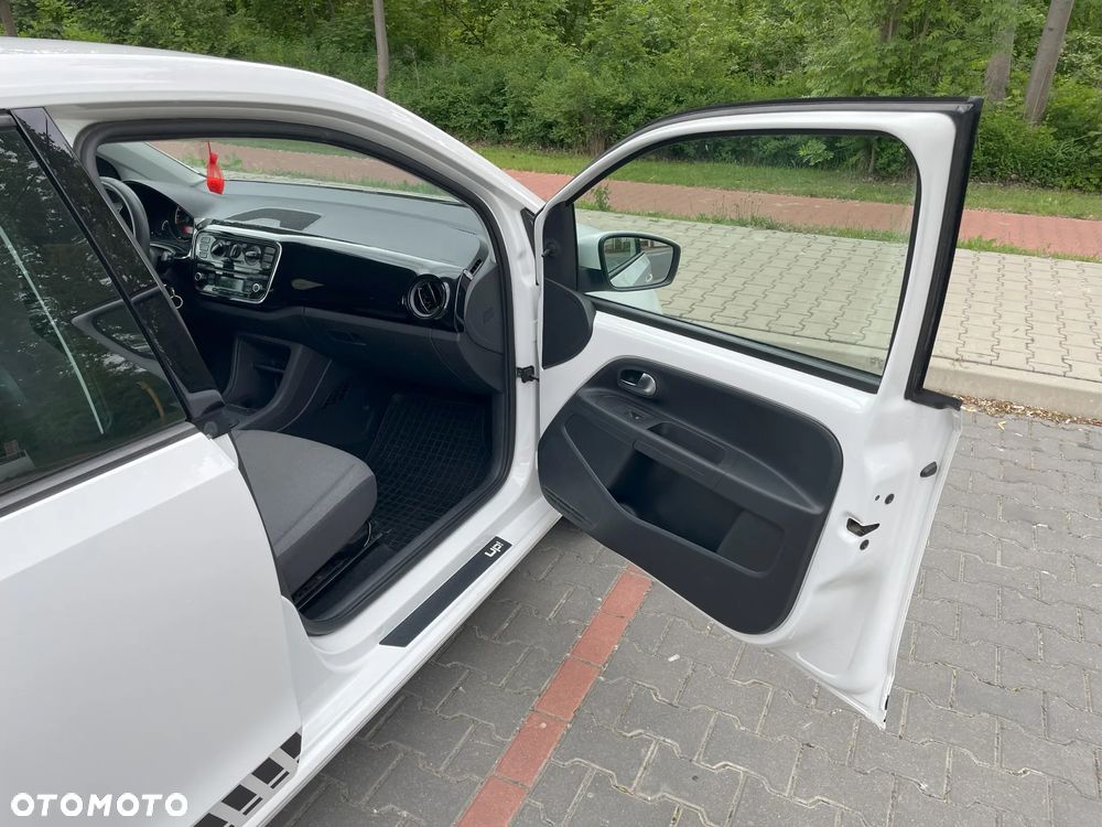 Volkswagen up! - 22