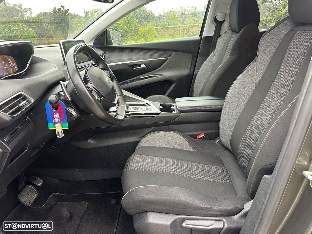 Peugeot 5008 BlueHDI 130 EAT8 Allure Pack - 14