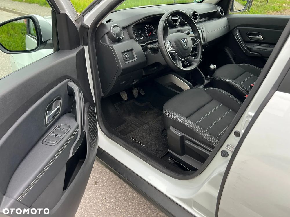 Dacia Duster 1.6 SCe Prestige - 25