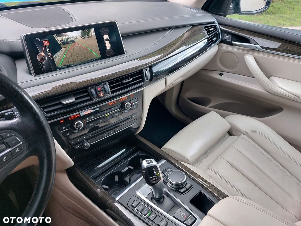 BMW X5 xDrive30d - 24