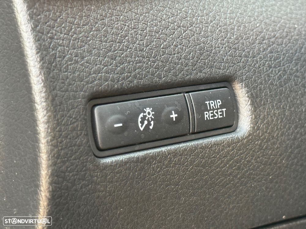 Nissan X-Trail 1.6 dCi 360 Xtronic - 35