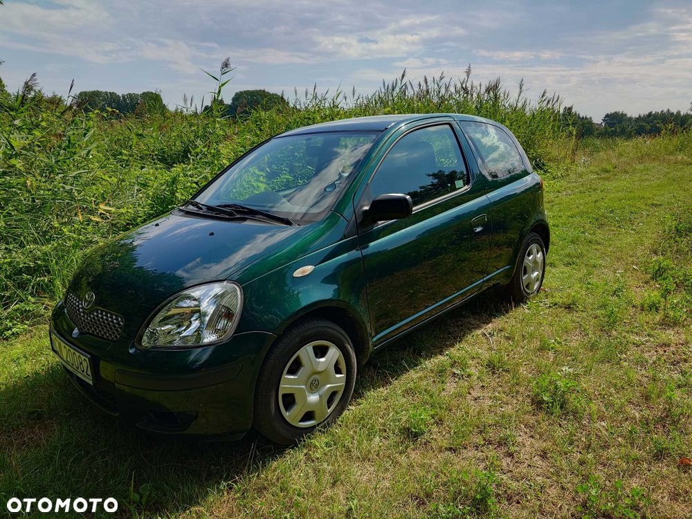 Toyota Yaris - 1