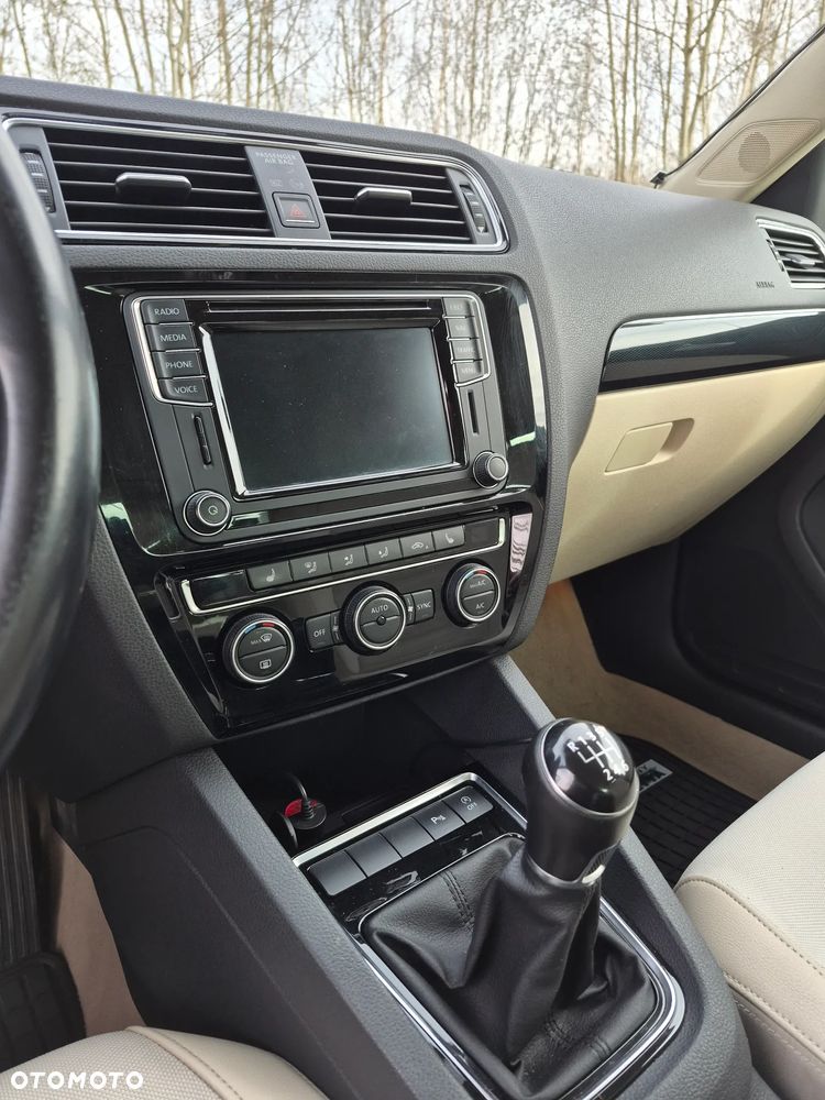 Volkswagen Jetta 1.4 TSI BMT Comfortline - 8