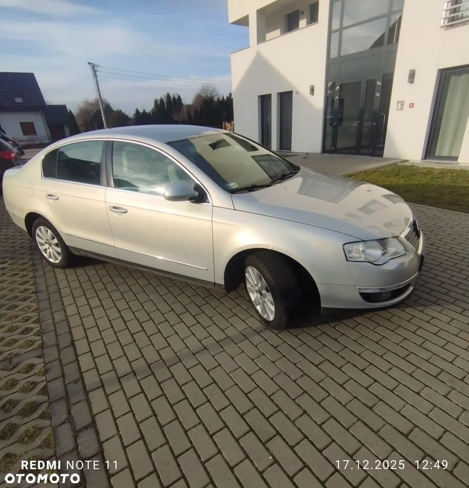 Volkswagen Passat 2.0 TDI DPF 4Motion Comfortline - 4