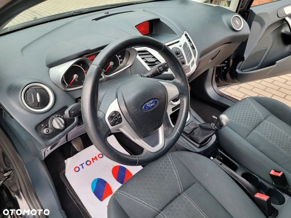 Ford Fiesta 1.25 Titanium EU5 - 12