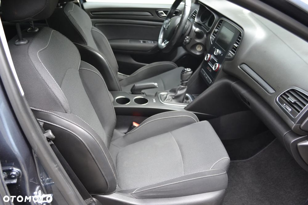 Renault Megane ENERGY TCe 100 INTENS - 19