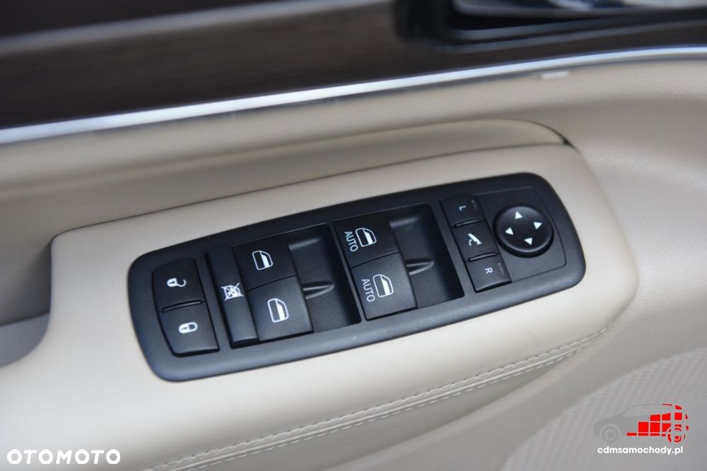 Jeep Grand Cherokee - 15